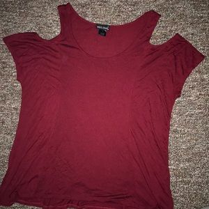 Cold shoulder top from wet seal